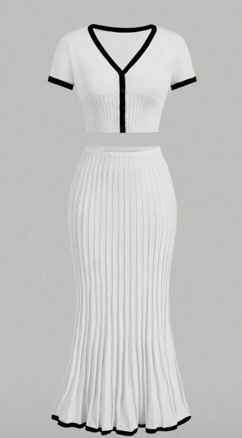 2-Piece Knitted Pleated Skirt Set
