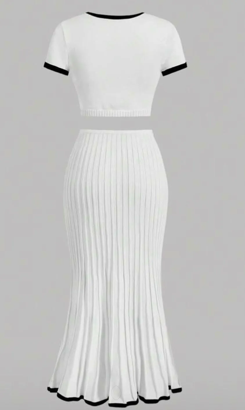 2-Piece Knitted Pleated Skirt Set