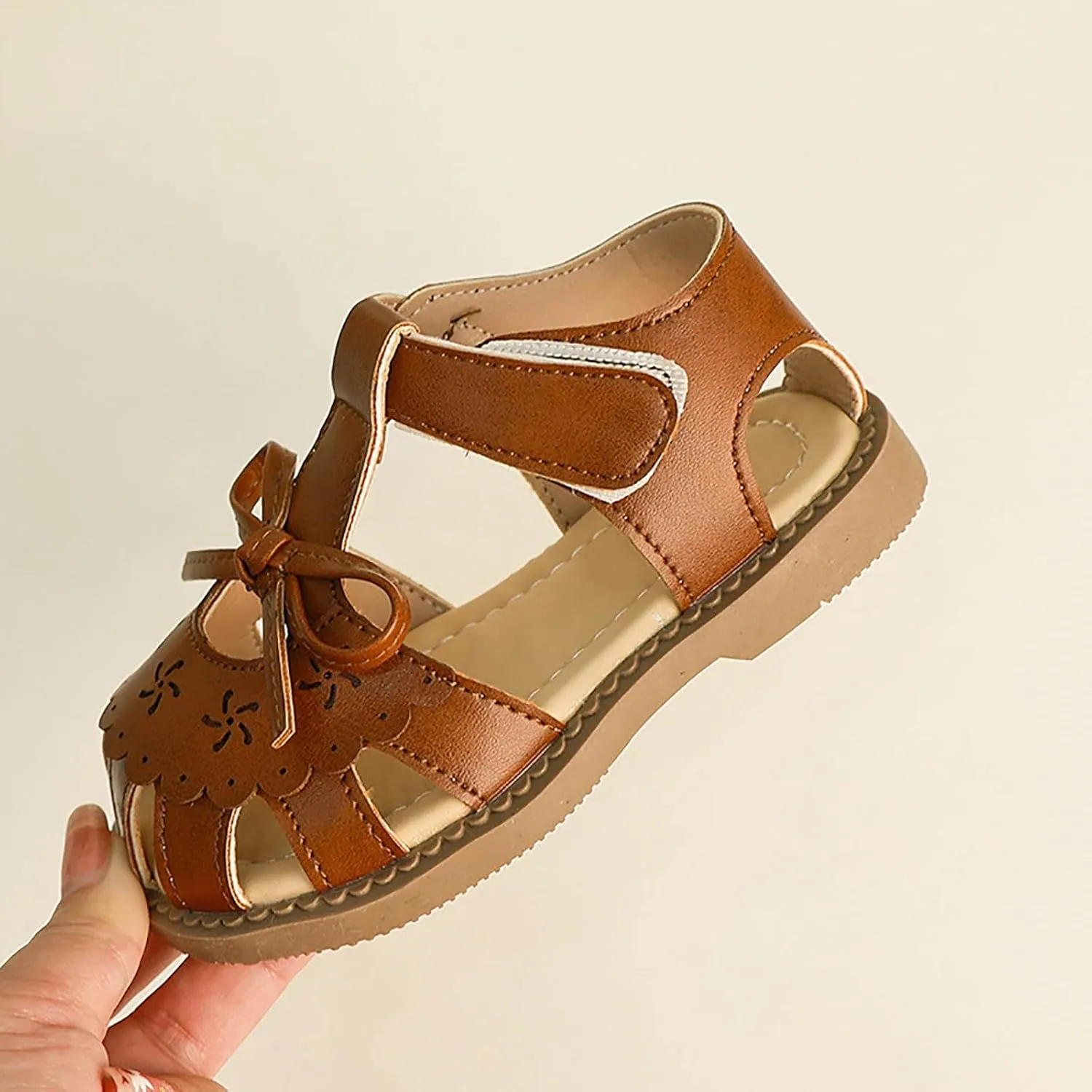 Girls Dress Shoes Bow T-Strap Soft Sole Flats Party Flower Wedding Princess Pumps for Kids Cute Beach Pool Sandals