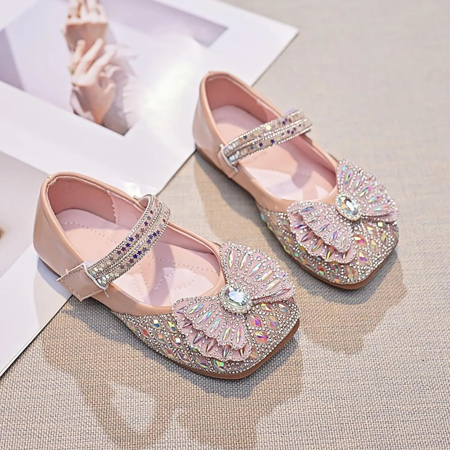 Girls Glitter Dress Shoes Bowknot Rhinestone Wedding Mary Jane Ballet Flats with Strap Kids Sequins Dance Sandals