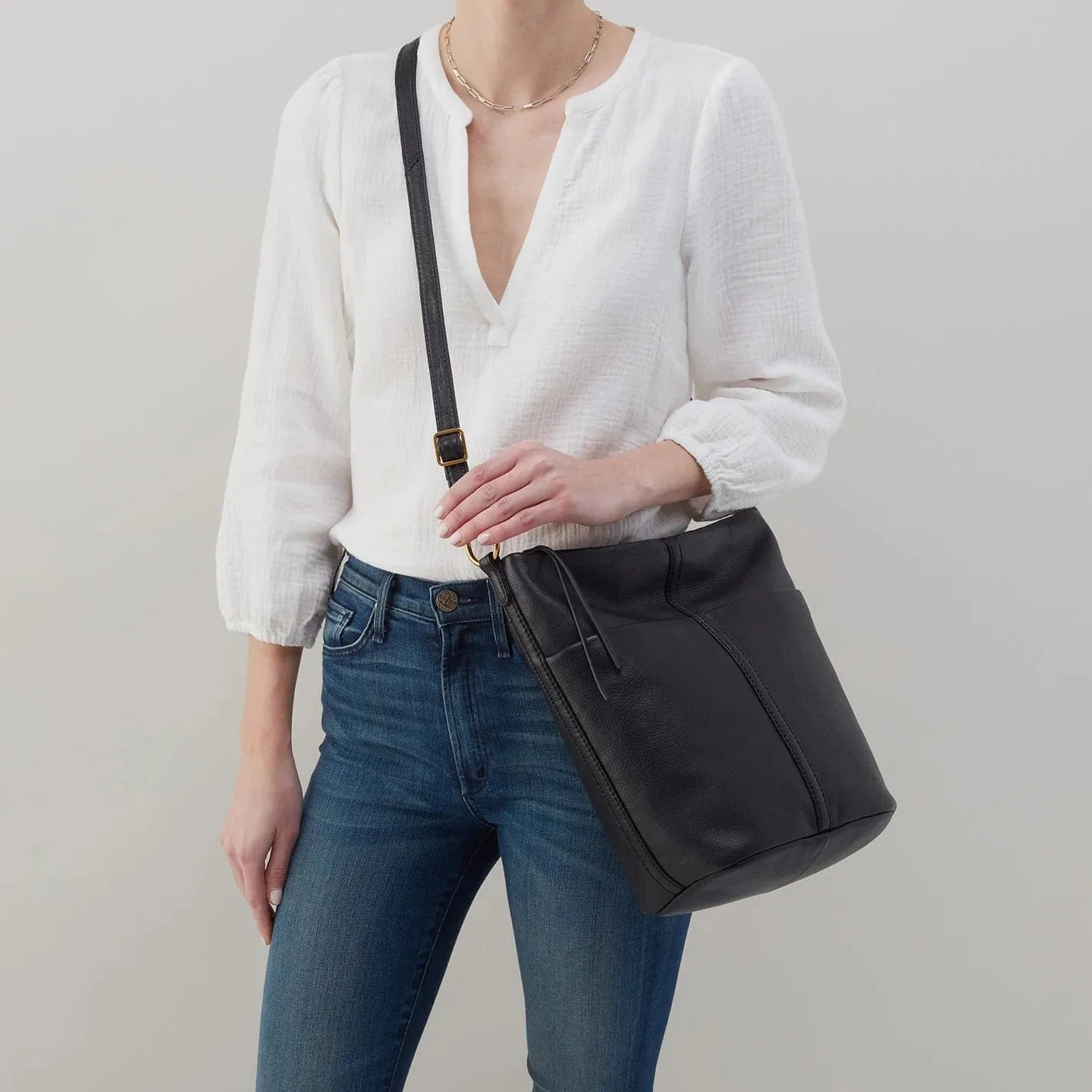 Hobo Fern Bucket Crossbody