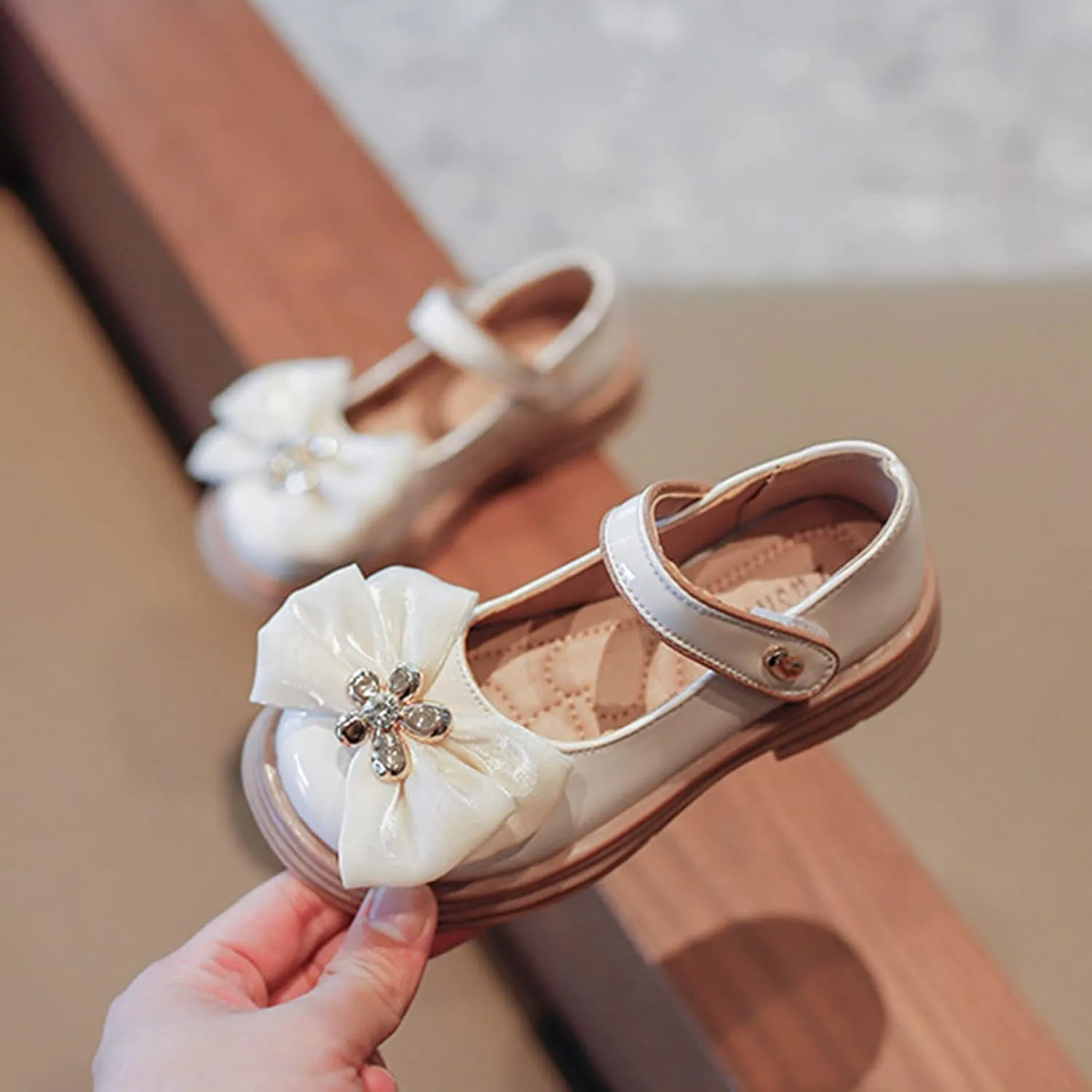 Kids Sandals Fashion Spring Summer Children Casual Shoes Girls Dress Shoes Thick Sole Round Toe Anti Slip Rubber Sole