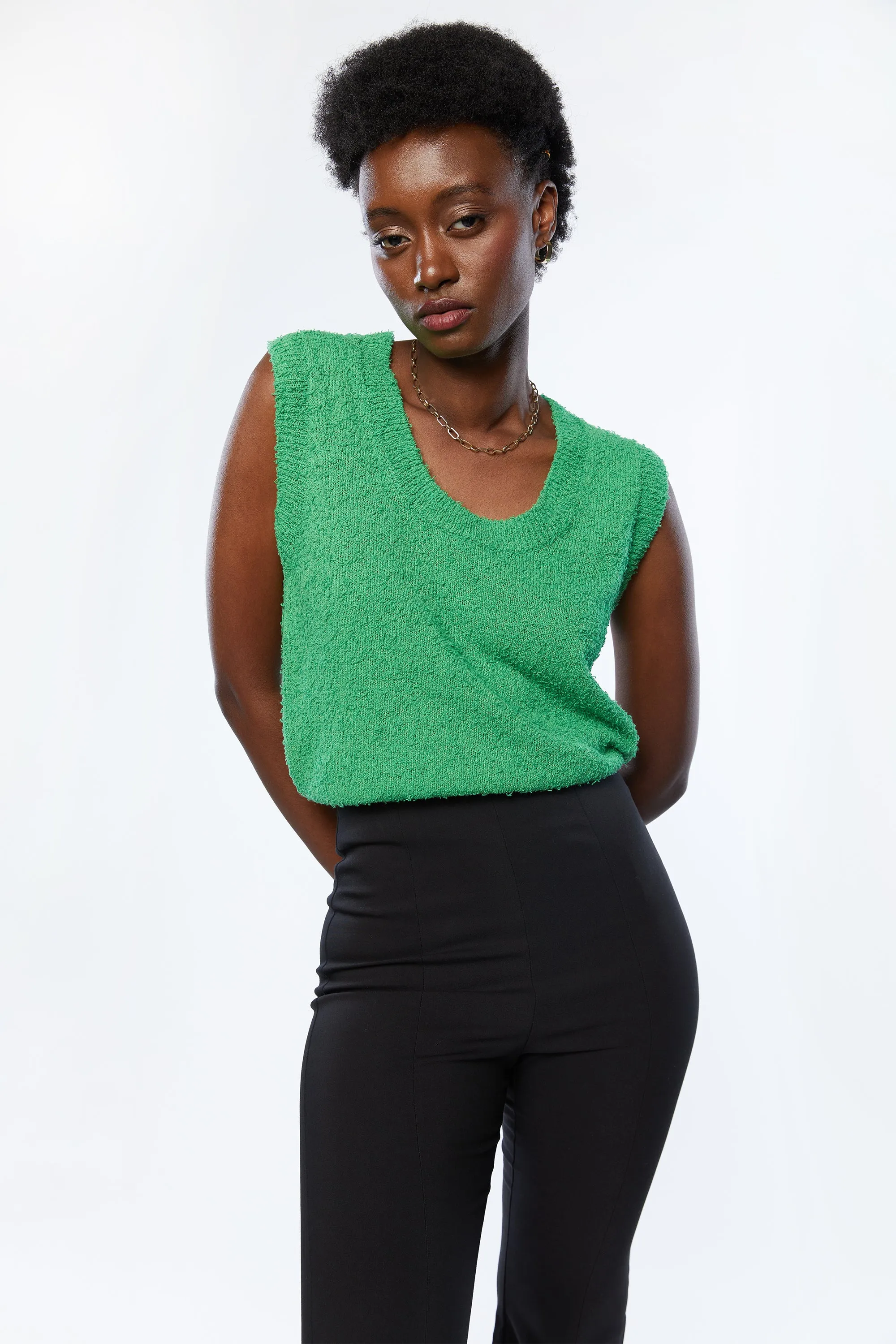 KNIT VEST