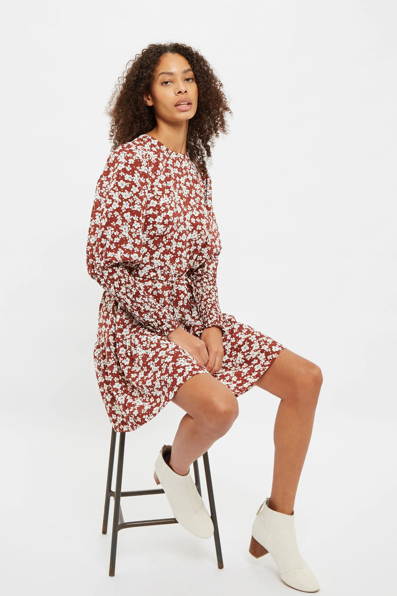Louche Daphne Pretty Woman Print Statement Sleeve Mini Dress