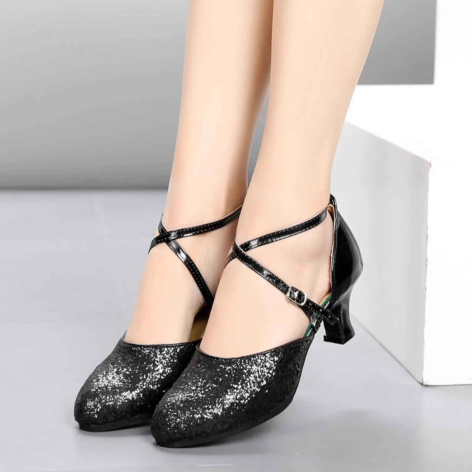 Sandals with Heels Women's Sequined Kitten Heels Closed Toe Latin Dance Shoes PU Leather Practice Ballroom Shoes