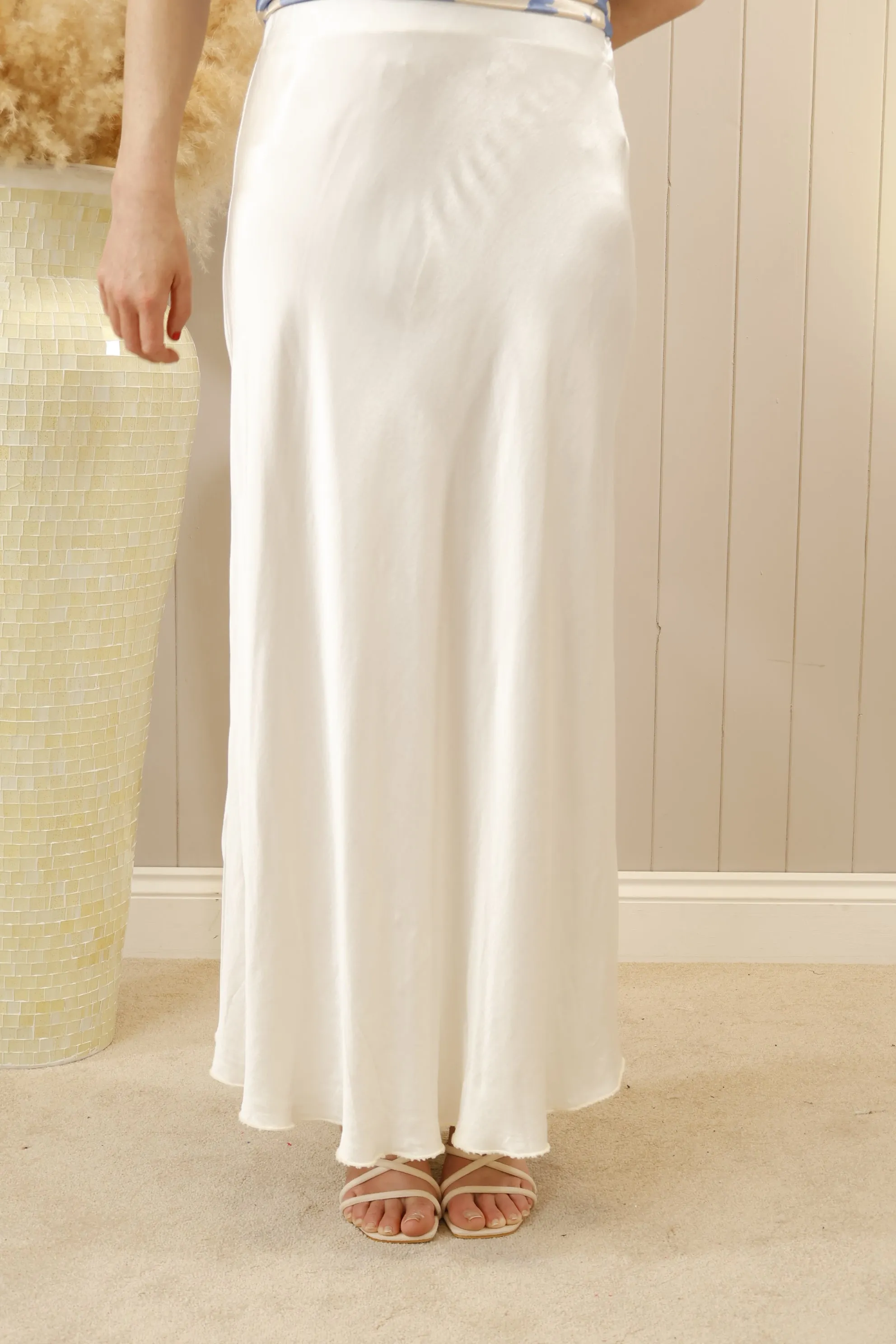 Satin Flair Skirt Ivory