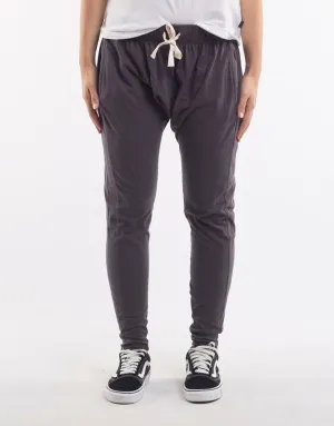 Silent Theory Fluid Pant Charcoal
