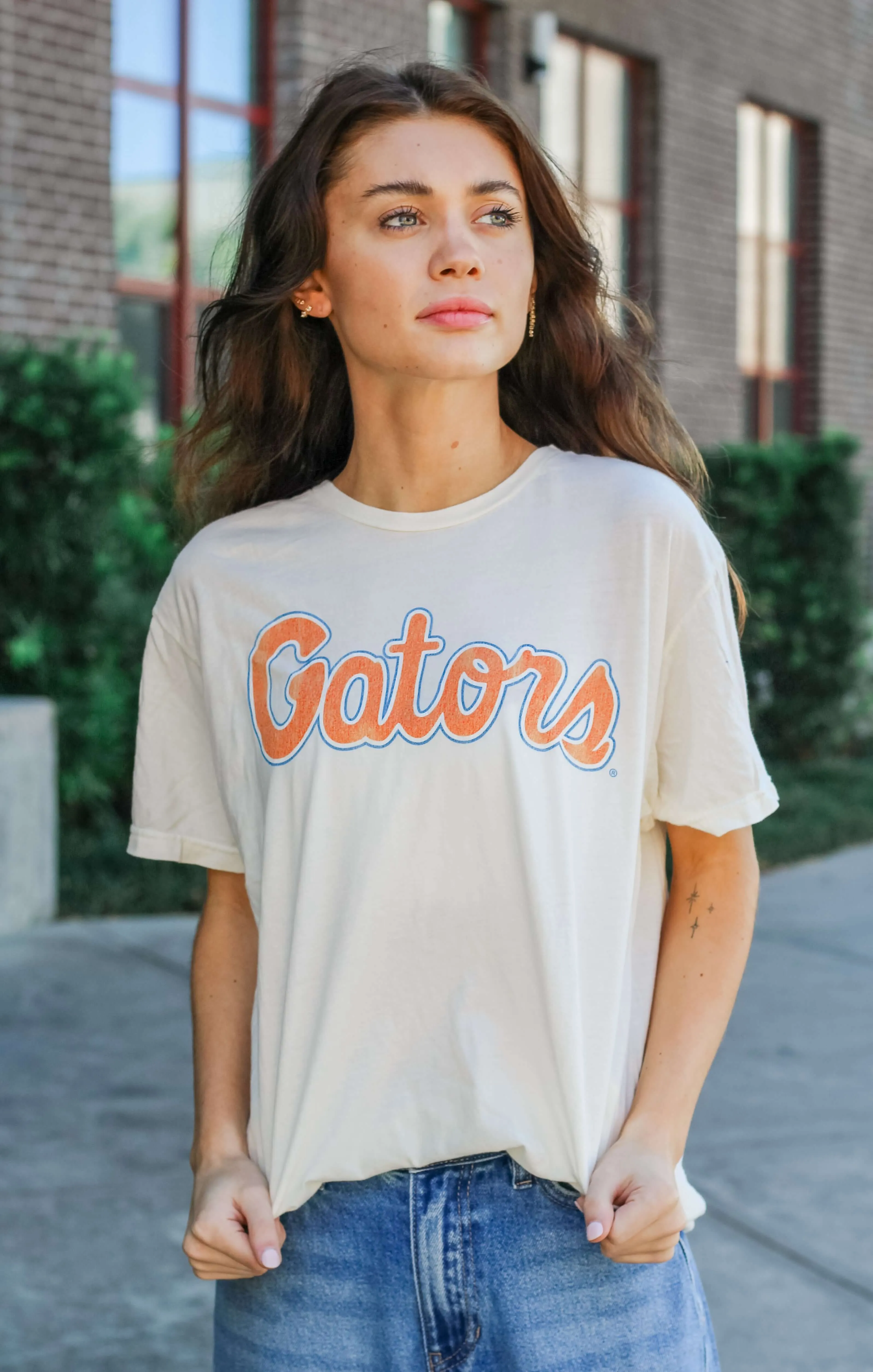 The Classic Gators Vintage Boyfriend Tee (Vintage White)