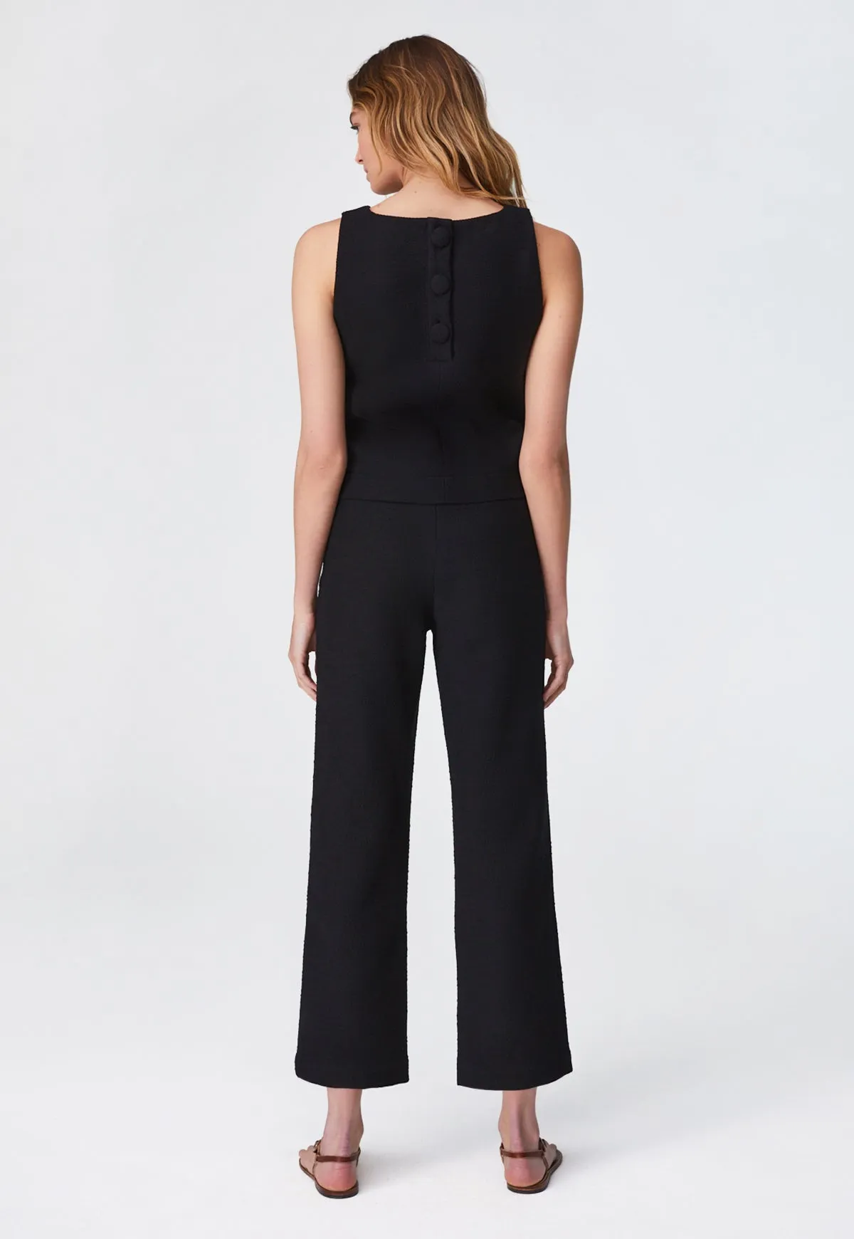THE SLEEVELESS SHIFT TOP in BLACK TEXTURED COTTON