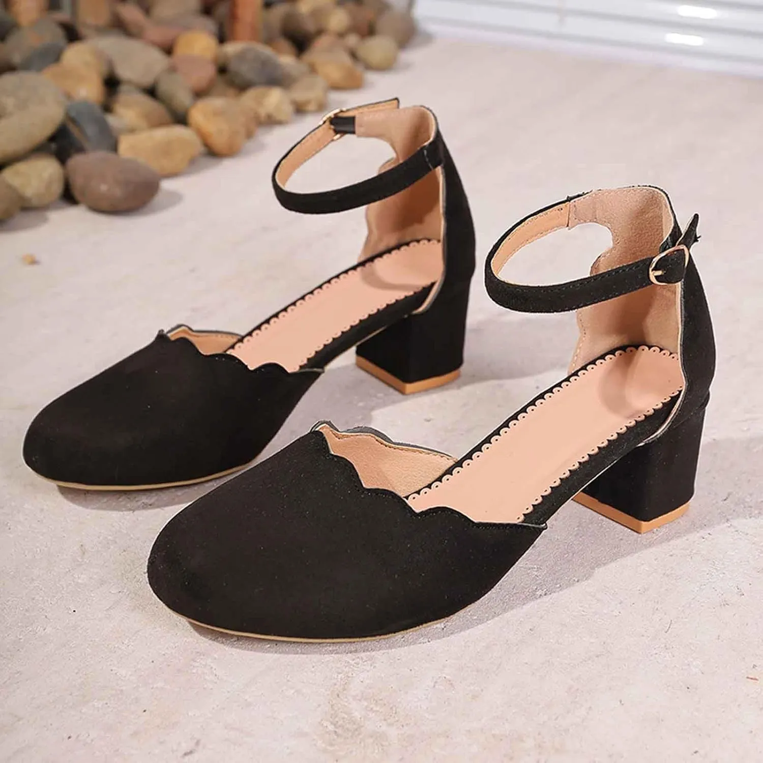Women's Casual Sandals Comfortable Medium Heel Slip On Round Toe Beach Footwear Stylish for Daily Wear with Jeans and Dresses