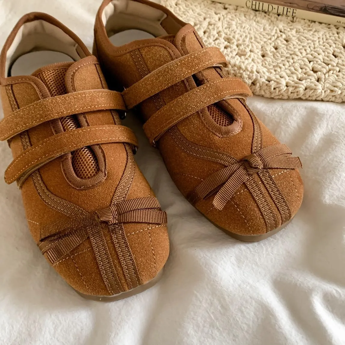 Women's Mary Jane Shoes Flat Shoes with Cute Bow Breathable Soft Comfortable for Casual Outfits All Day Wear